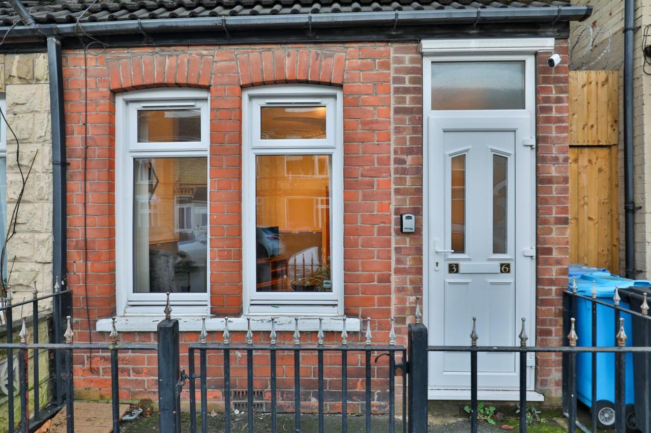 Devon St - Cozy Home, Free Easy Parking! * Kingston upon Hull
