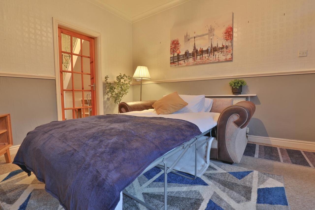 Devon St - Cozy Home, Free Easy Parking! Holiday home