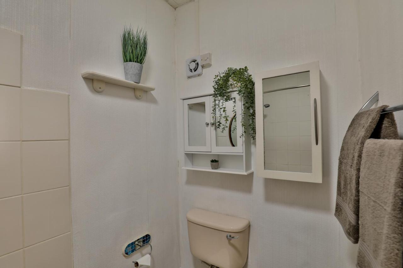 Devon St - Cozy Home, Free Easy Parking! Holiday home Kingston upon Hull